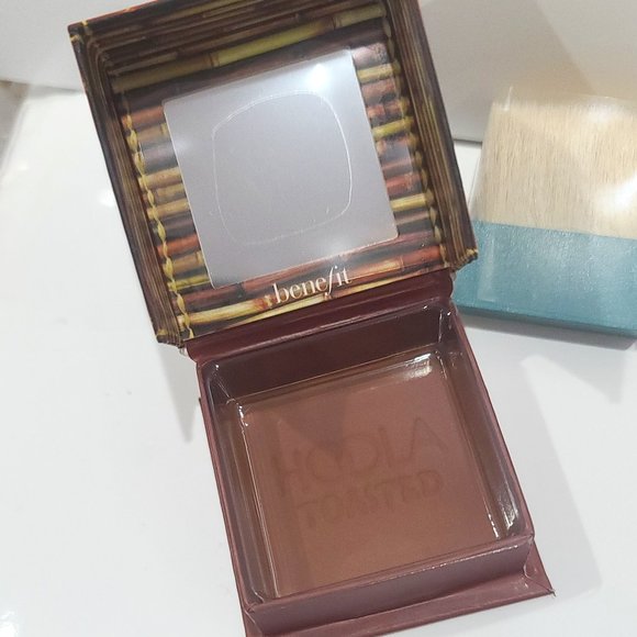 SALE! ✅ Benefit Cosmetics #HOOLA TOASTED Matte Bronzer ✨ BNIB - Picture 5 of 9